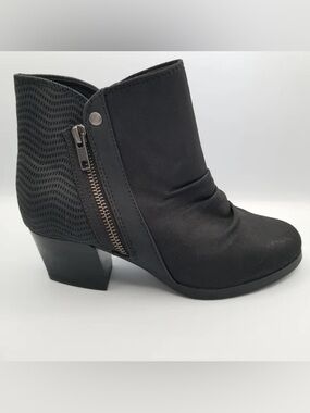 BareTraps Black Side-Zip Block Heel Ankle Booties
